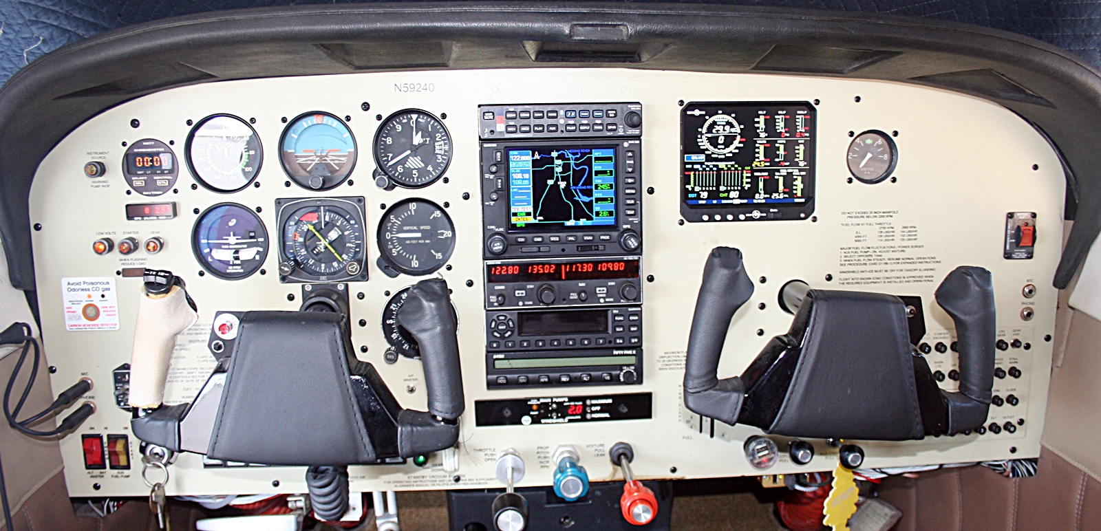 1974 Cessna 210L Centurion - Image 19