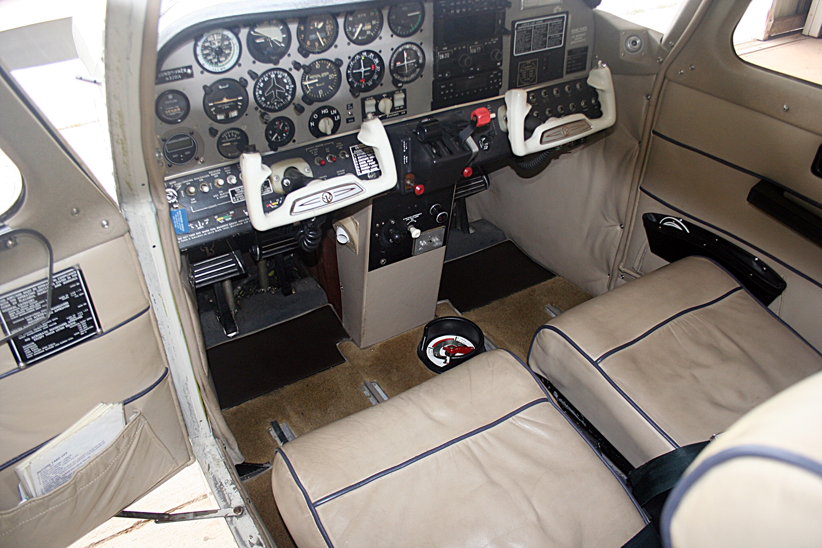 1975 Beechcraft Sundowner - Image 9