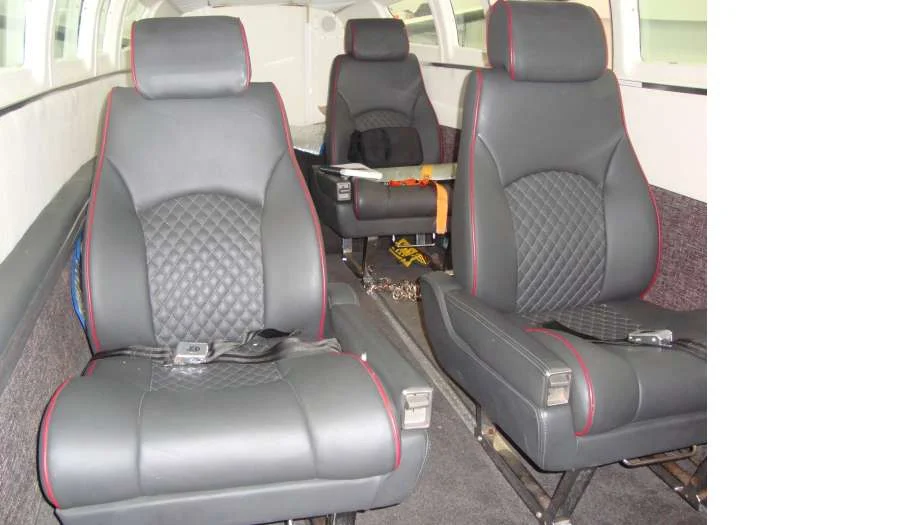 1980 Cessna C404 Titan Ambasador - Image 8
