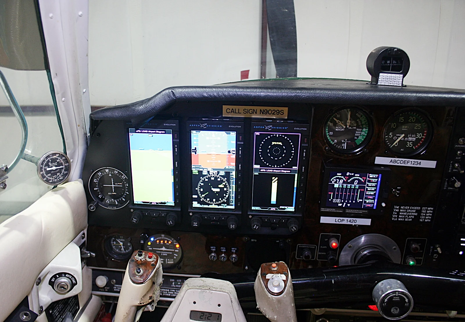 1965 Beechcraft S35 Bonanza - Image 14